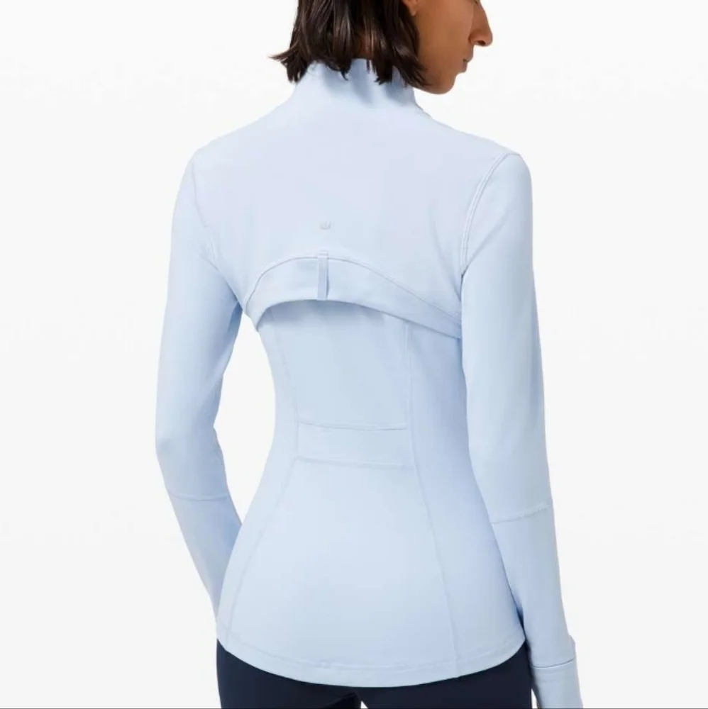 Lululemon Define Jacket. Light blue. size 6 - Picture 3 of 11